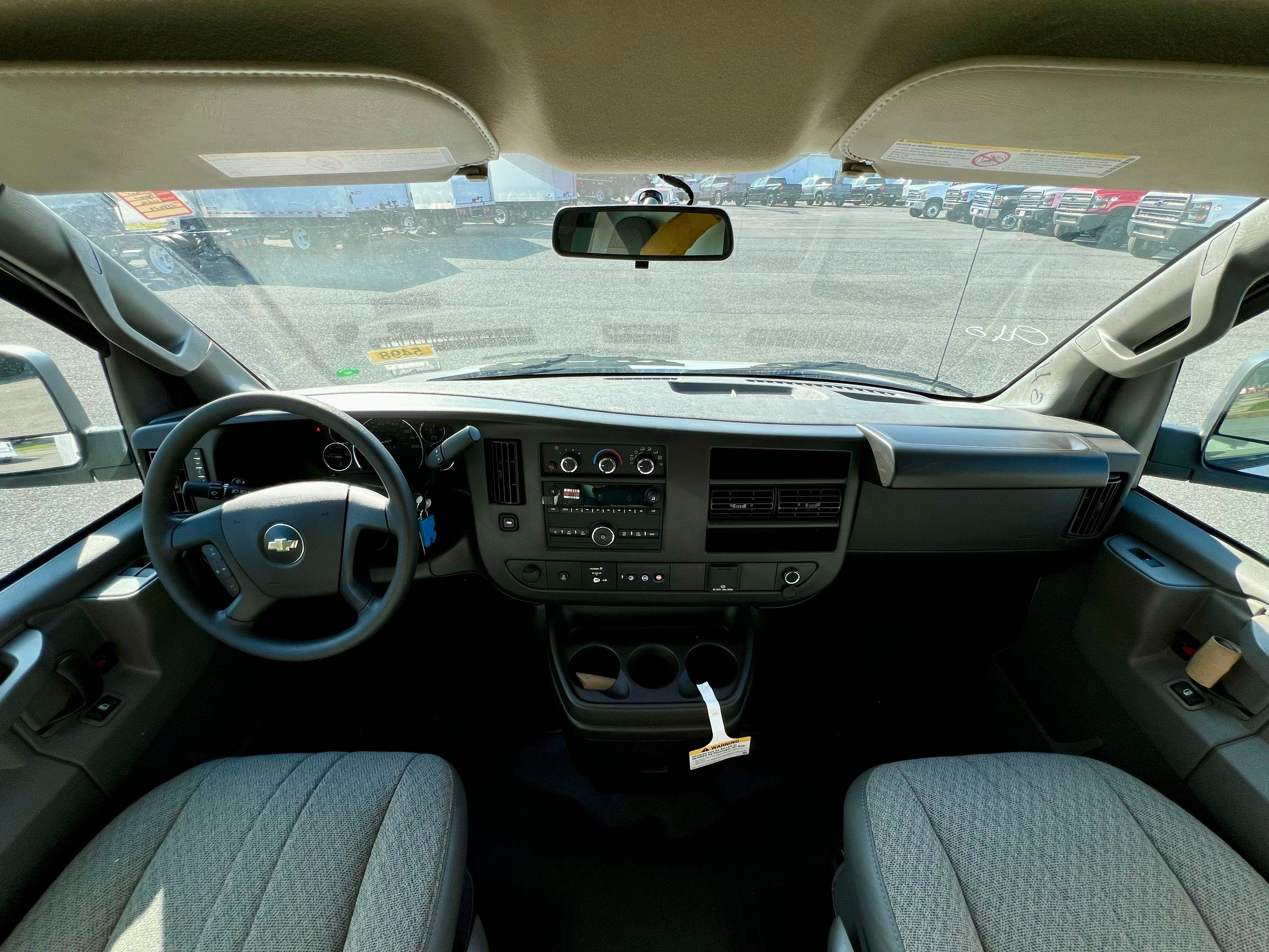 2024 Chevrolet Express Cargo 2500 WT