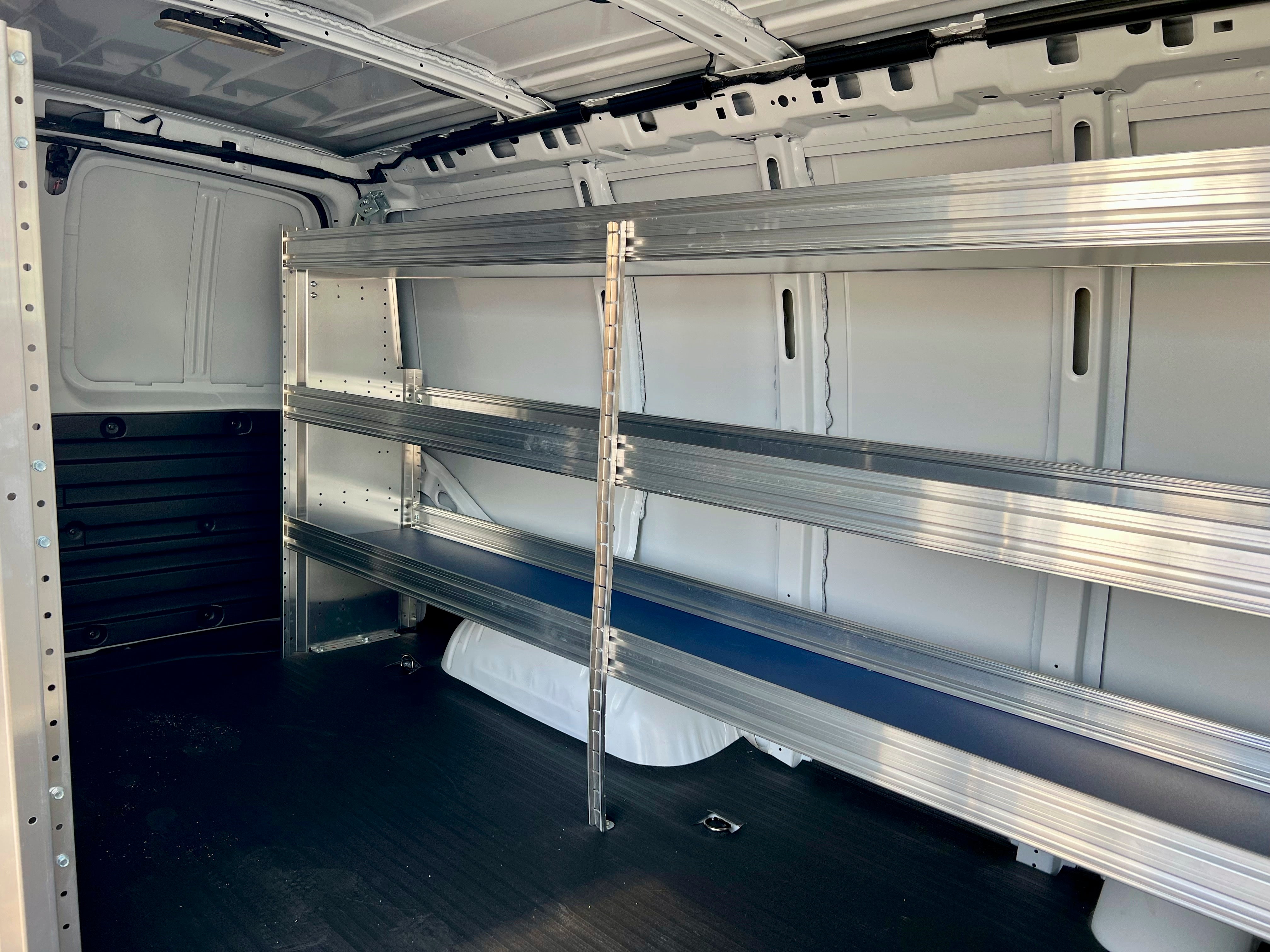 2024 Chevrolet Express Cargo 2500 WT