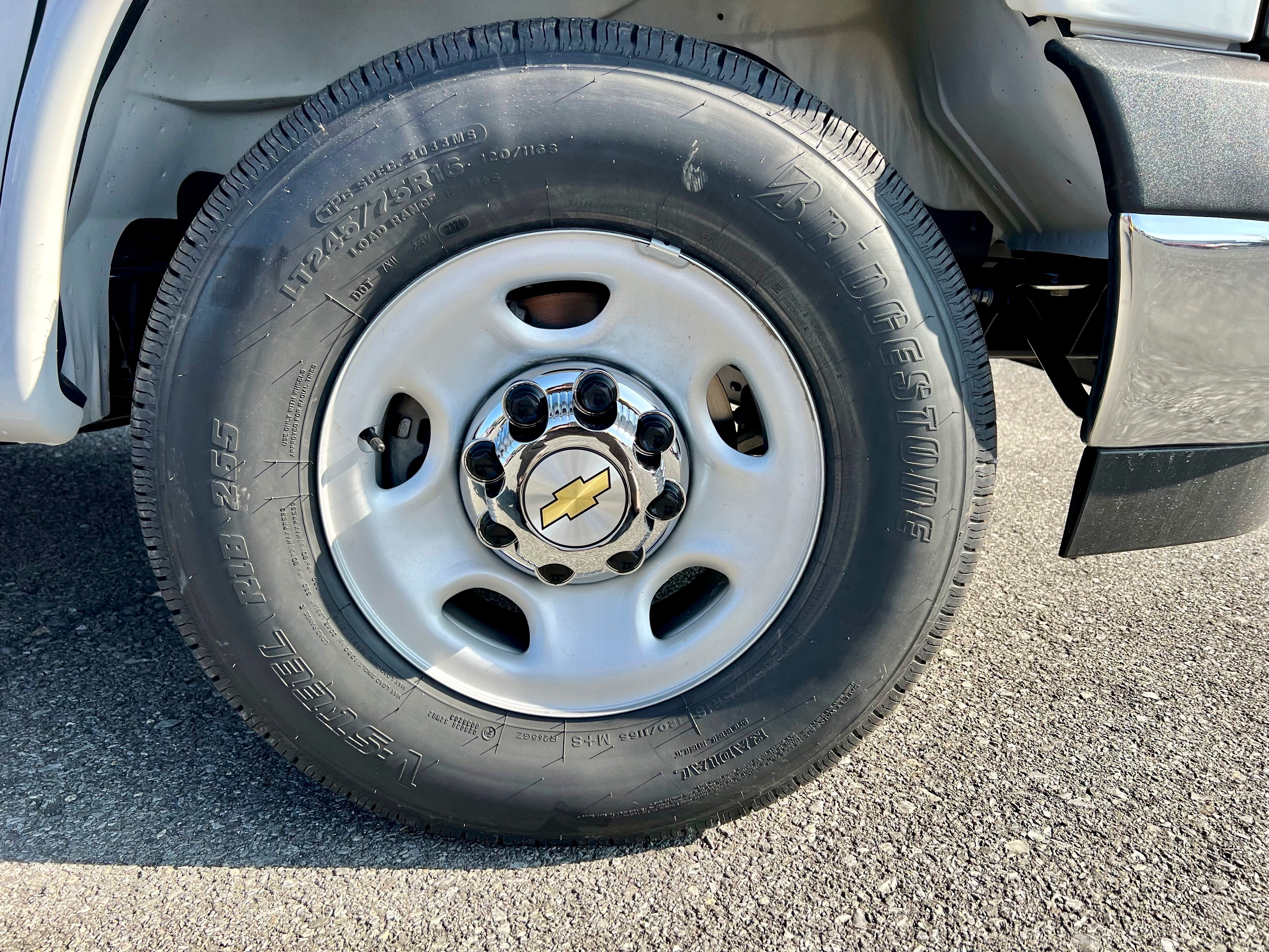 2024 Chevrolet Express Cargo 2500 WT