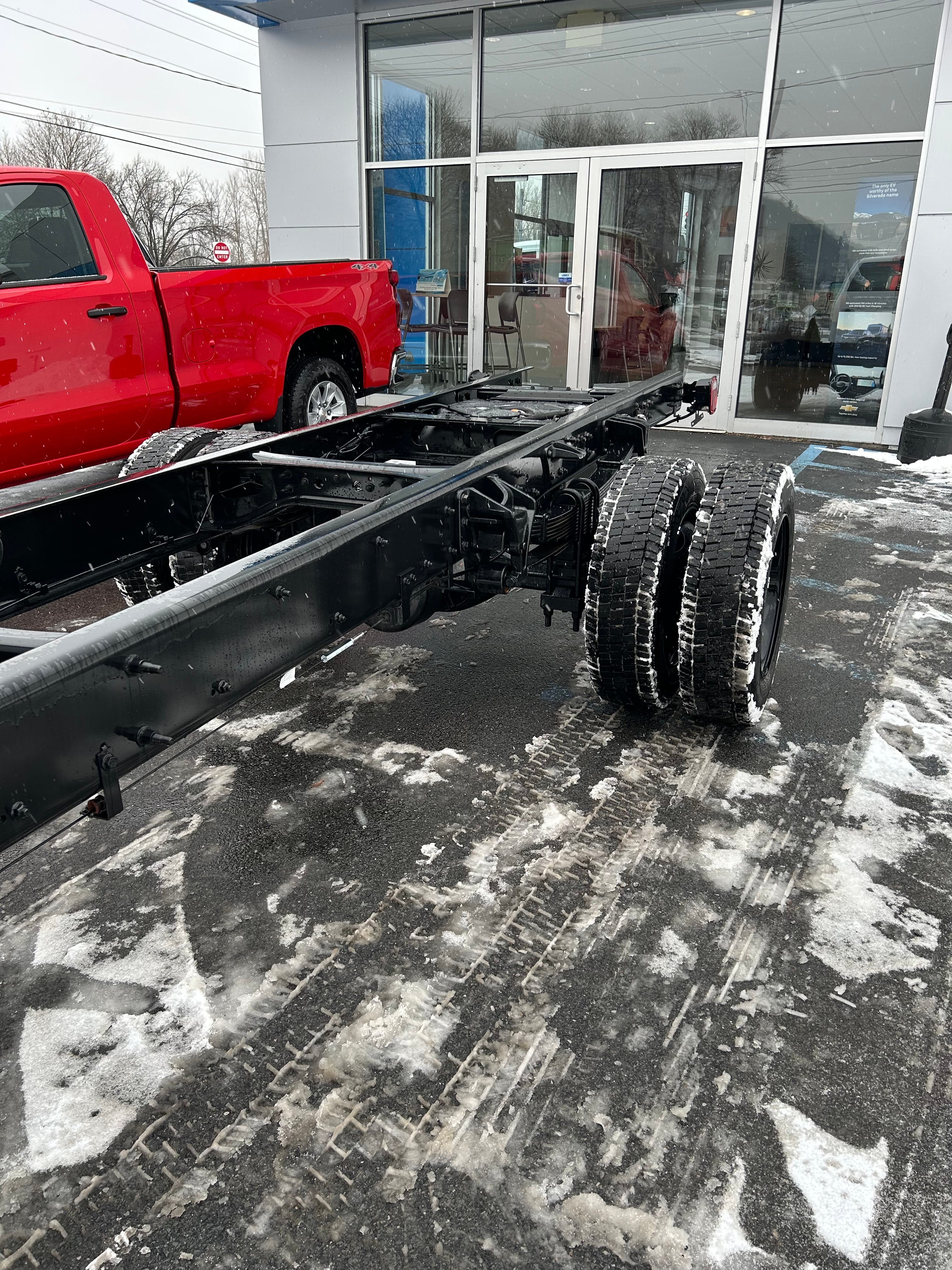 2023 Chevrolet Silverado 5500 HD Work Truck