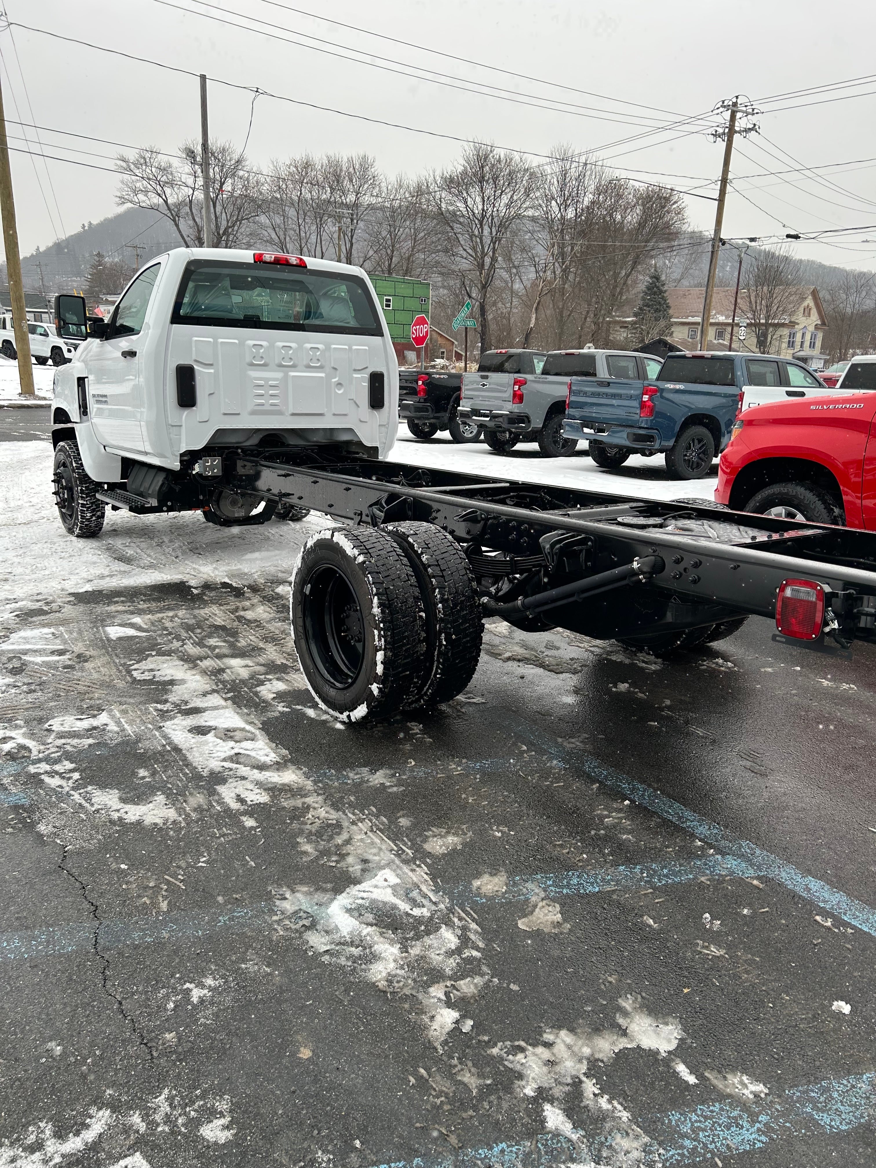 2023 Chevrolet Silverado 5500 HD Work Truck