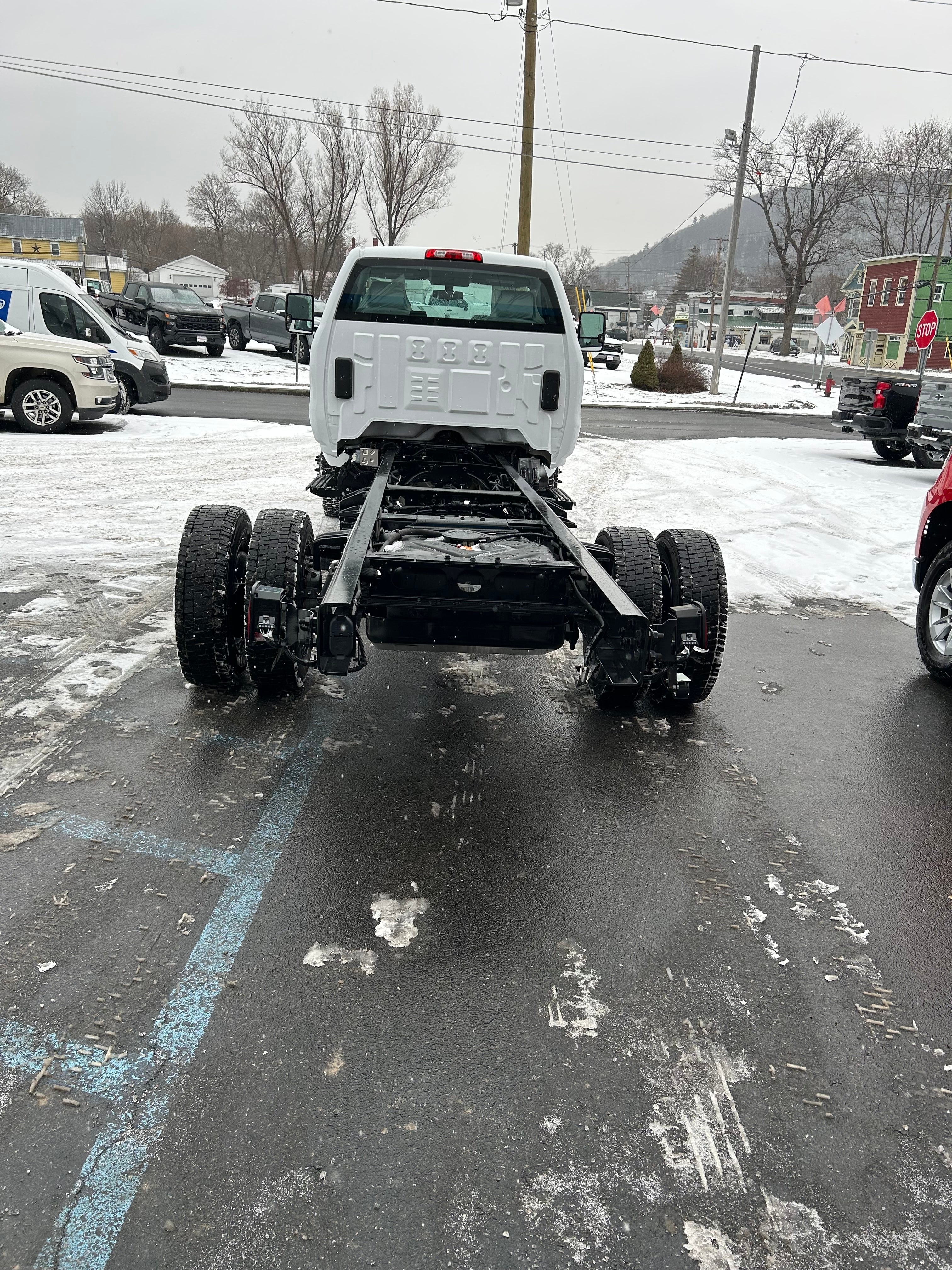 2023 Chevrolet Silverado 5500 HD Work Truck