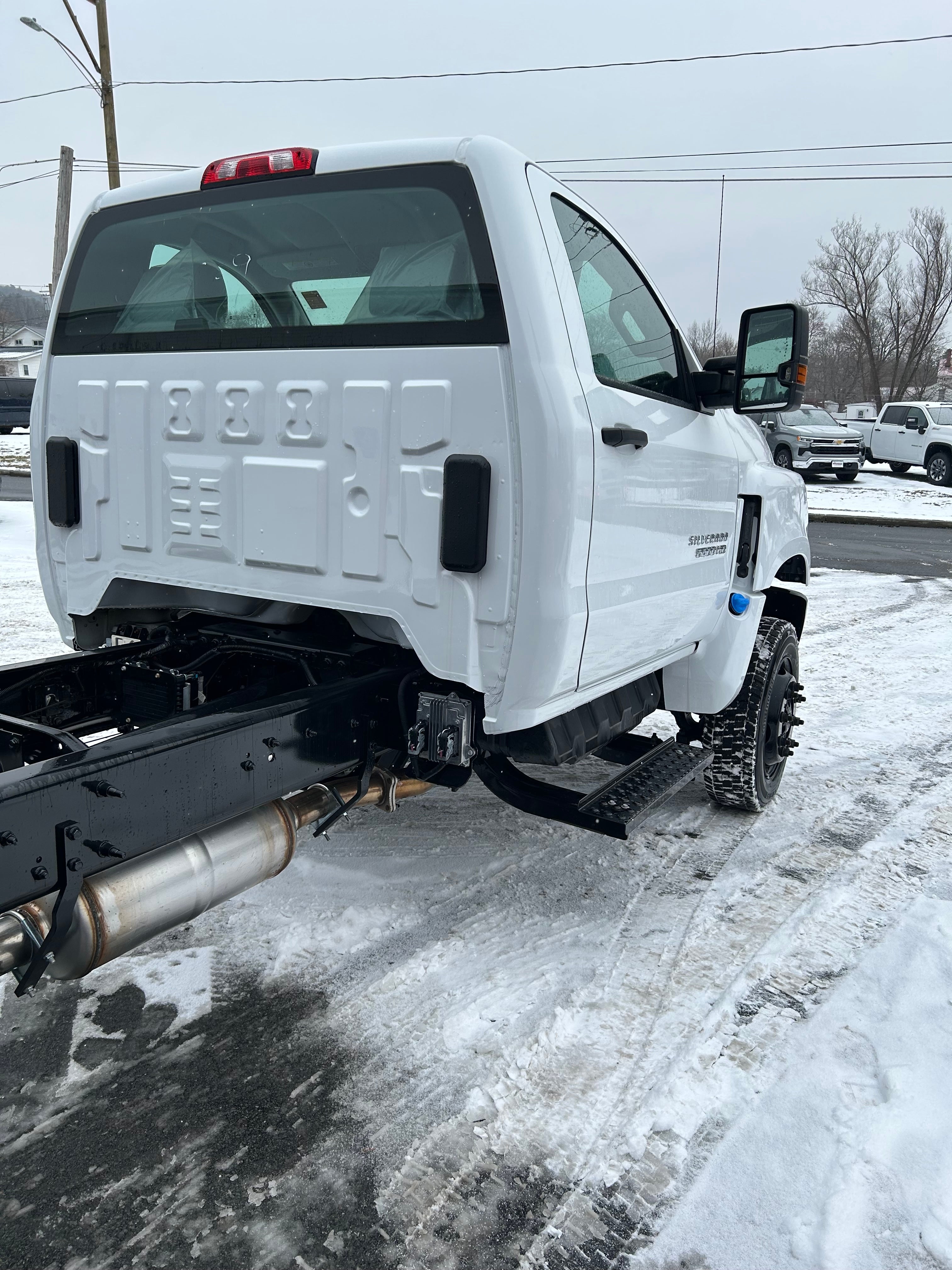 2023 Chevrolet Silverado 5500 HD Work Truck