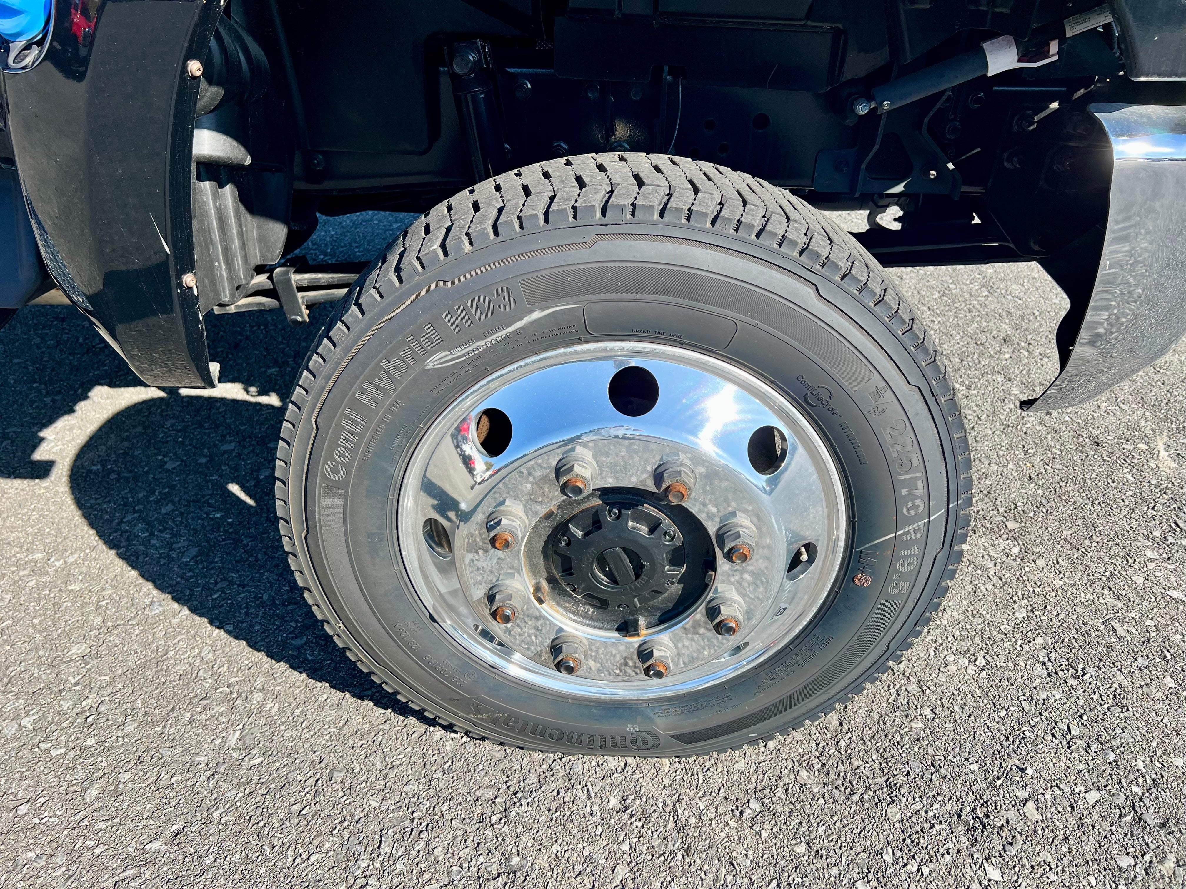 2022 Chevrolet Silverado 5500 HD Work Truck