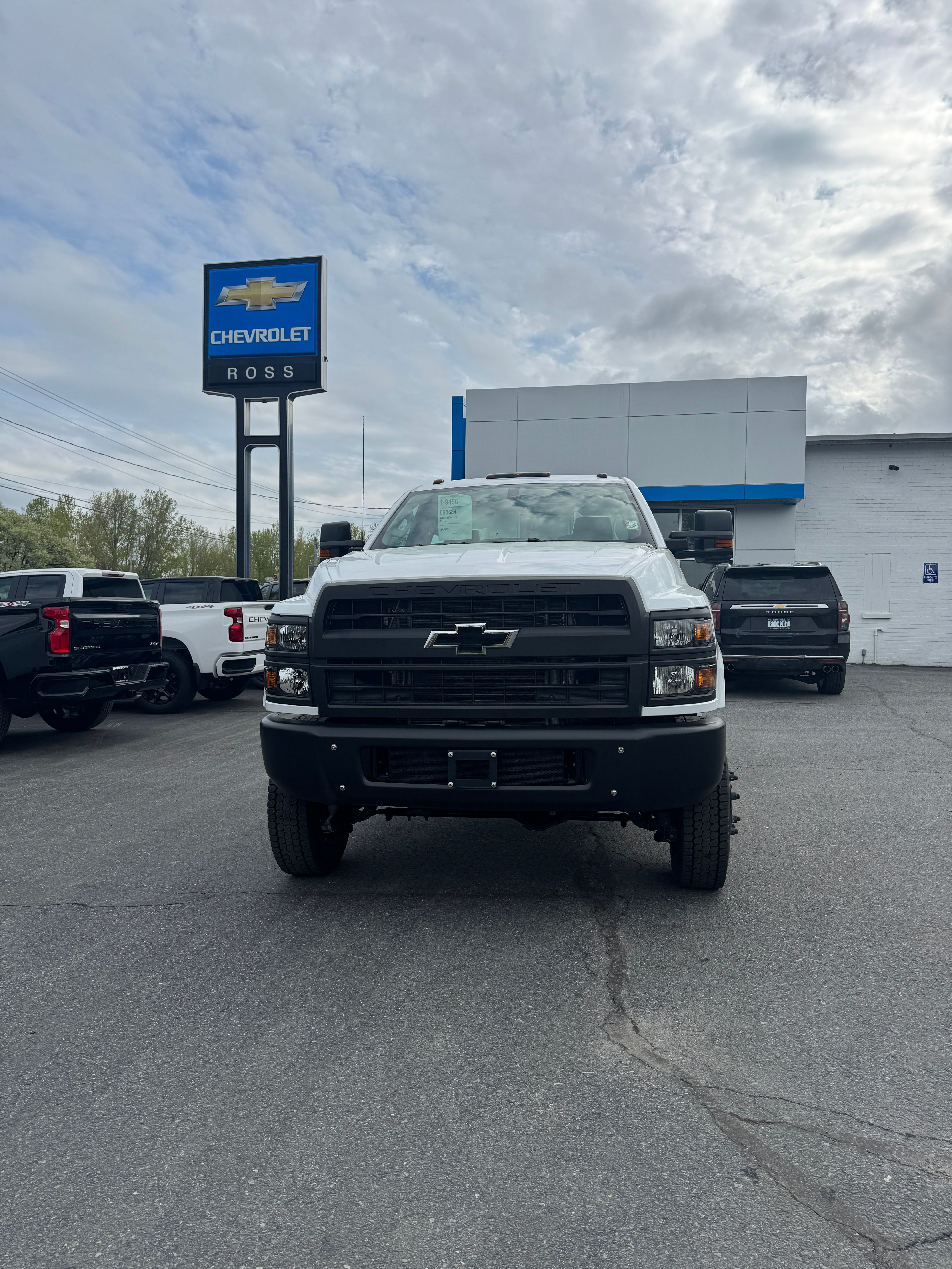 2024 Chevrolet Silverado 5500 HD Work Truck