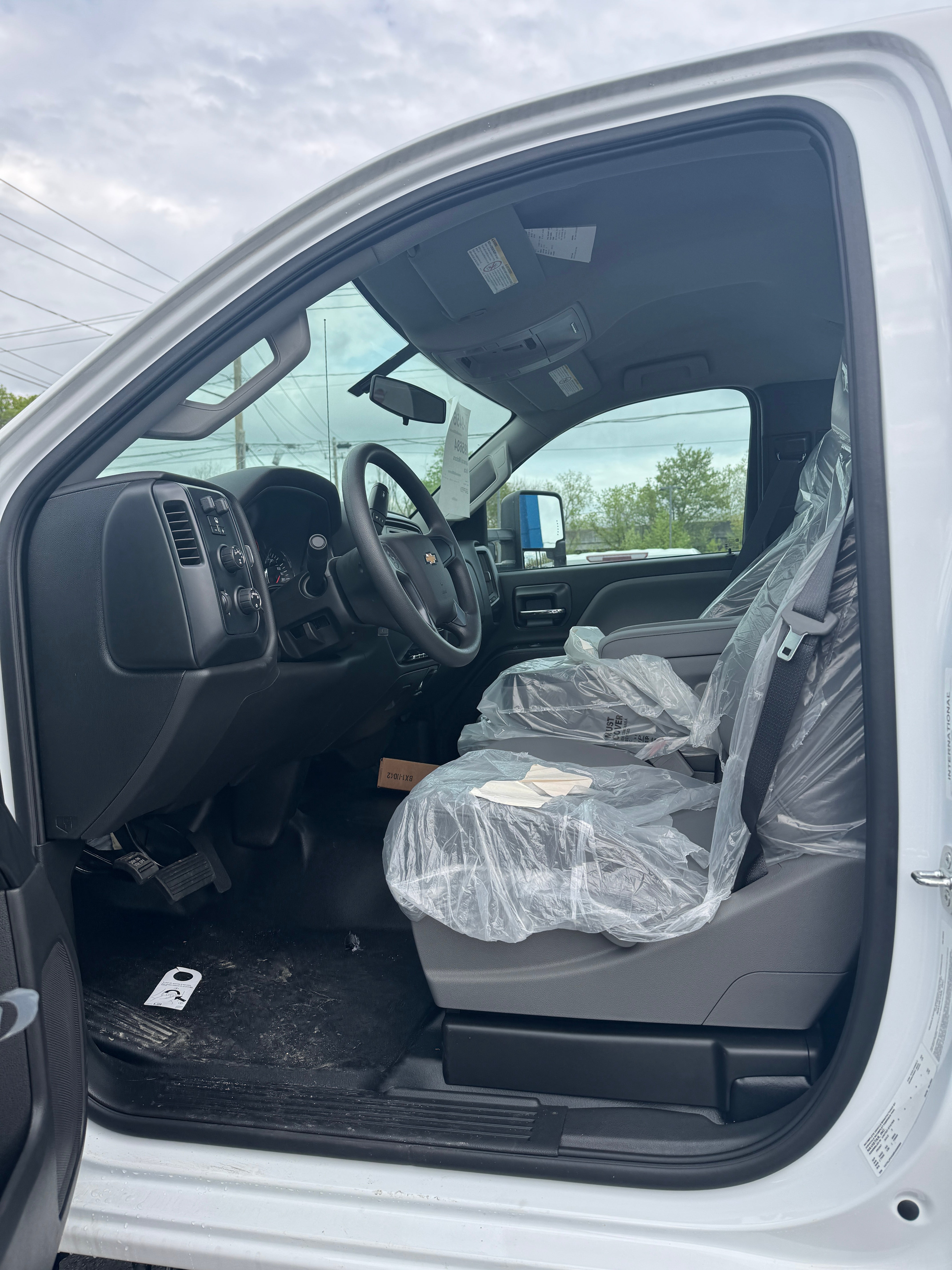 2024 Chevrolet Silverado 5500 HD Work Truck