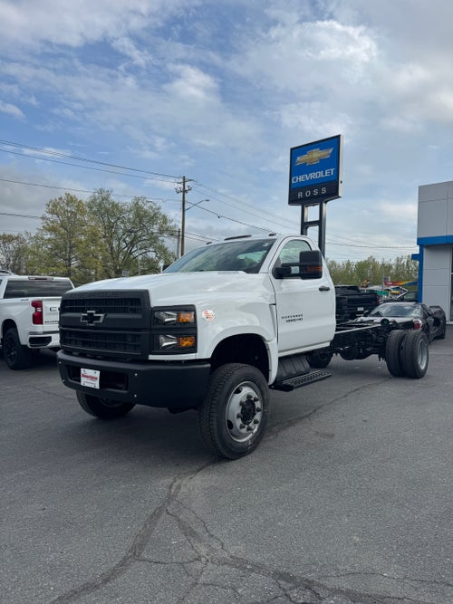 2024 Chevrolet Silverado 6500 HD Work Truck