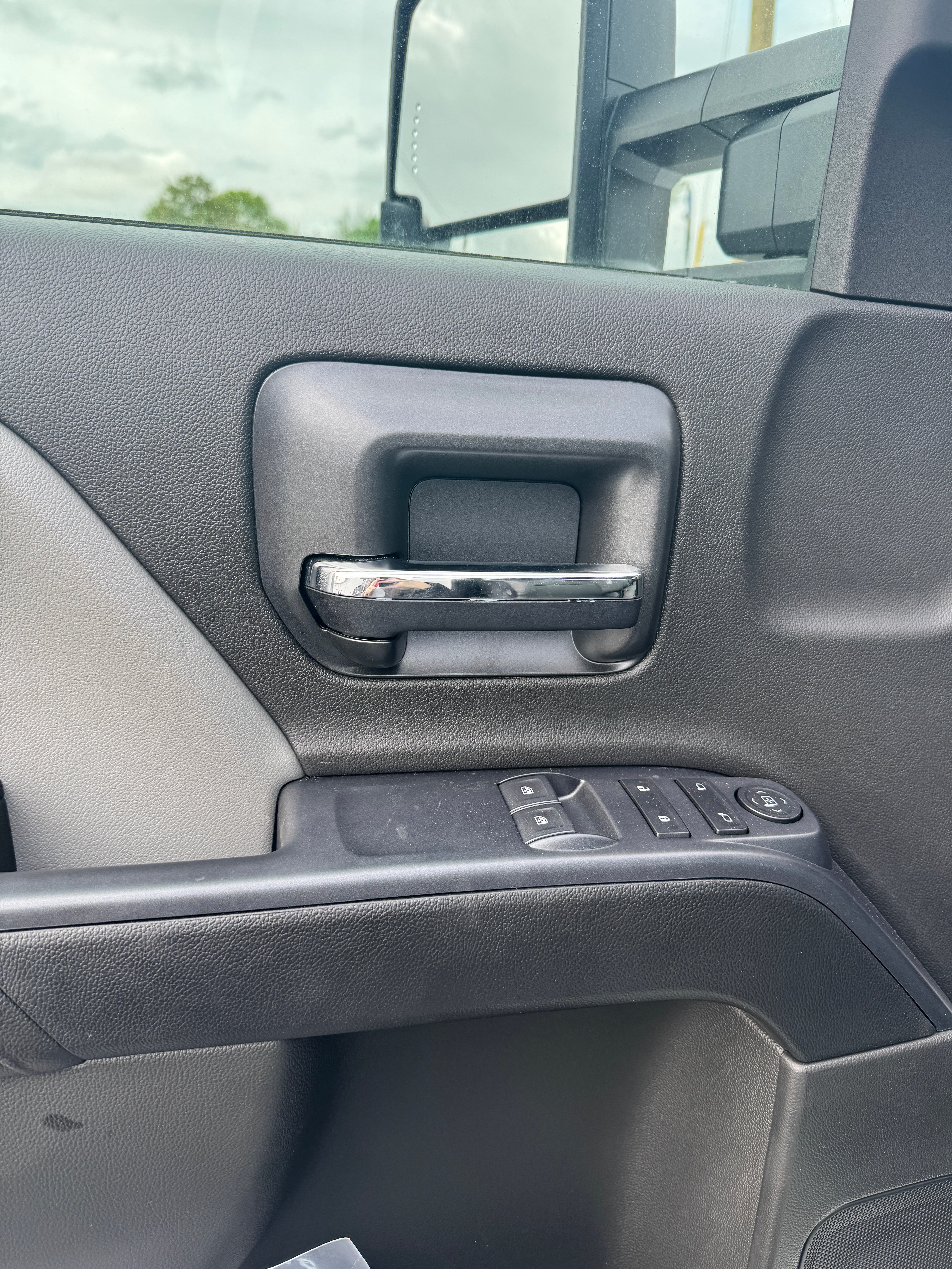 2024 Chevrolet Silverado 6500 HD Work Truck