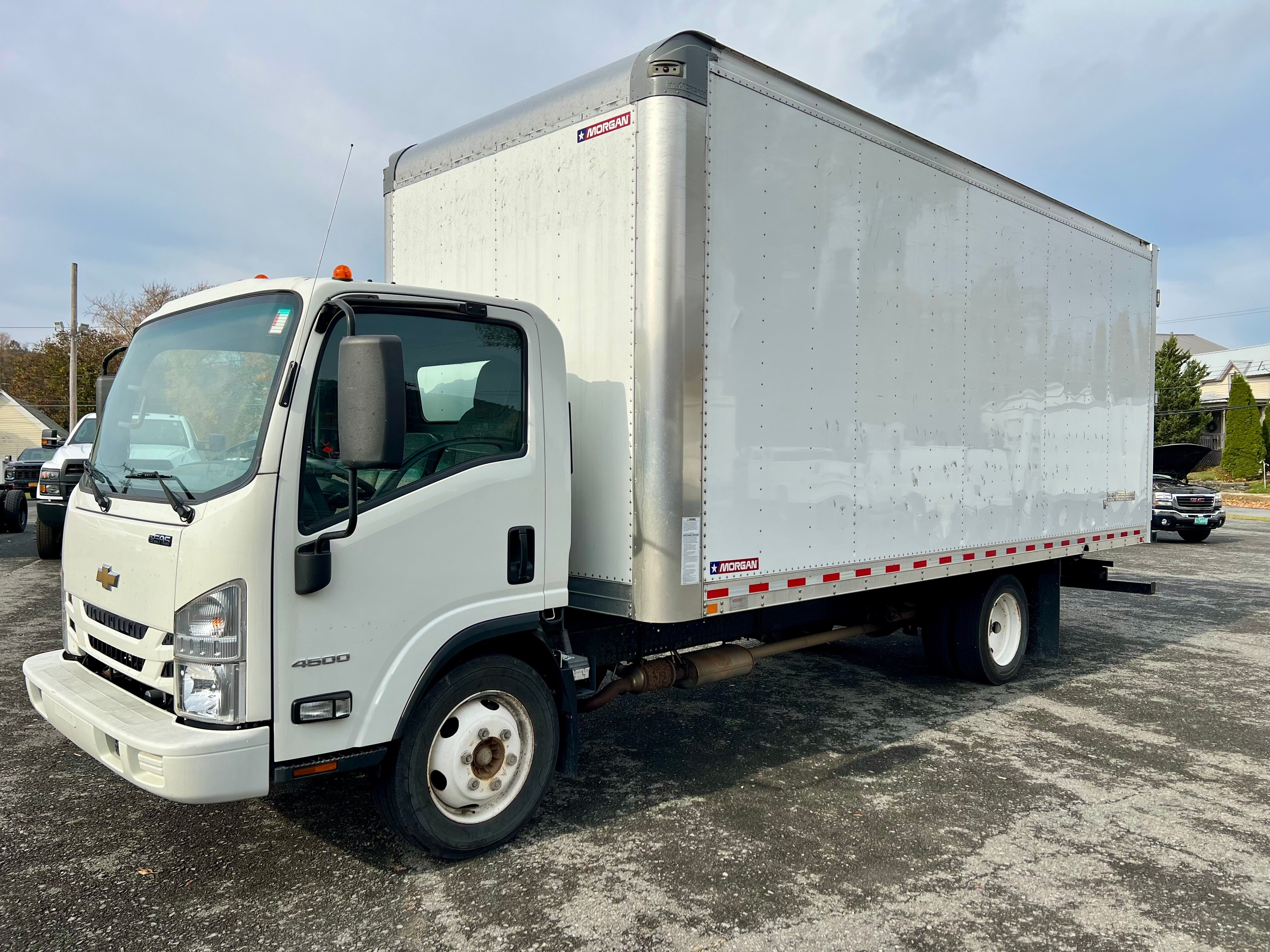 2021 Chevrolet Low Cab Forward 4500 Base