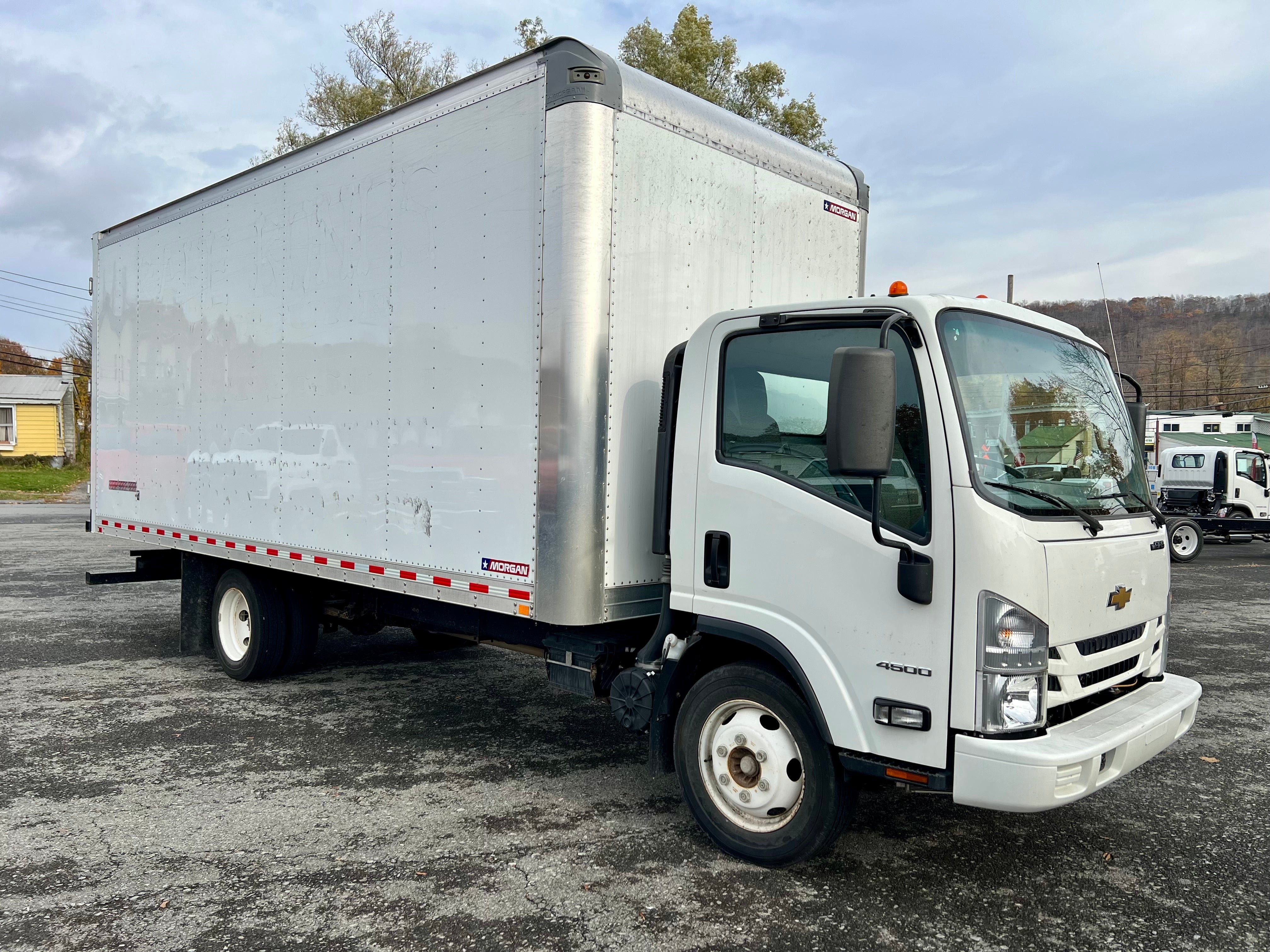 2021 Chevrolet Low Cab Forward 4500 Base