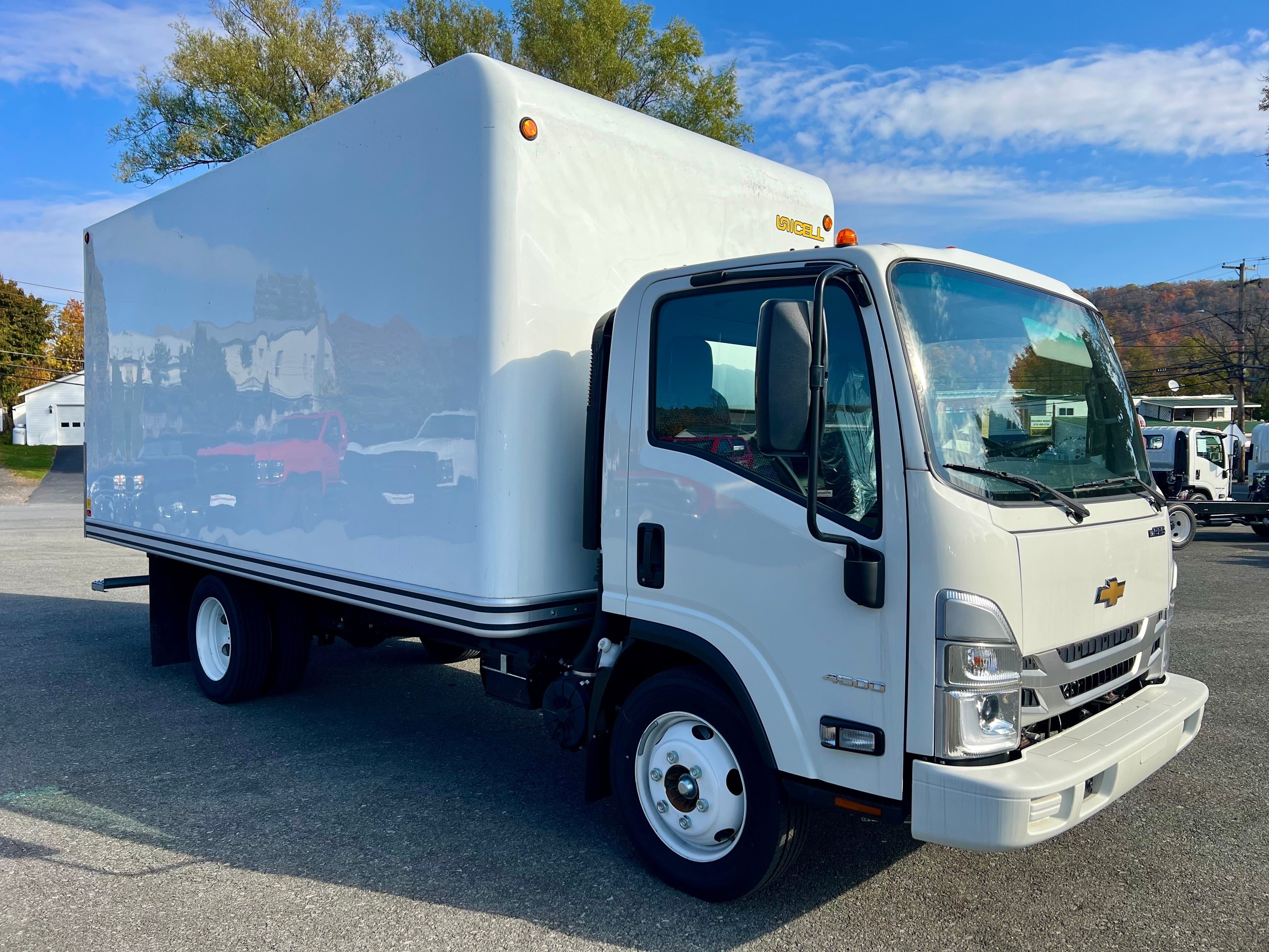 2024 Chevrolet Low Cab Forward 4500 Base