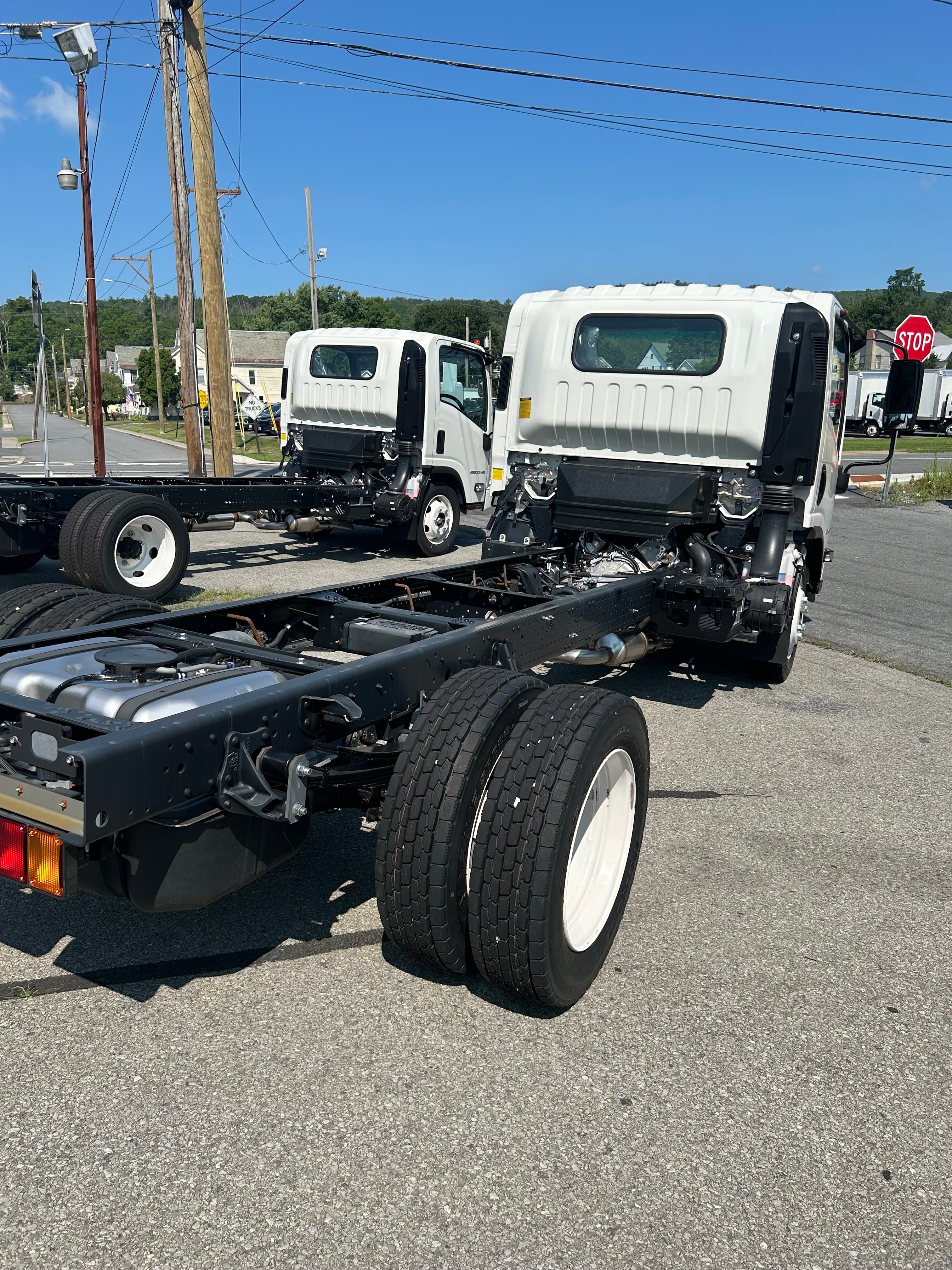 2025 Chevrolet Low Cab Forward 4500 Base
