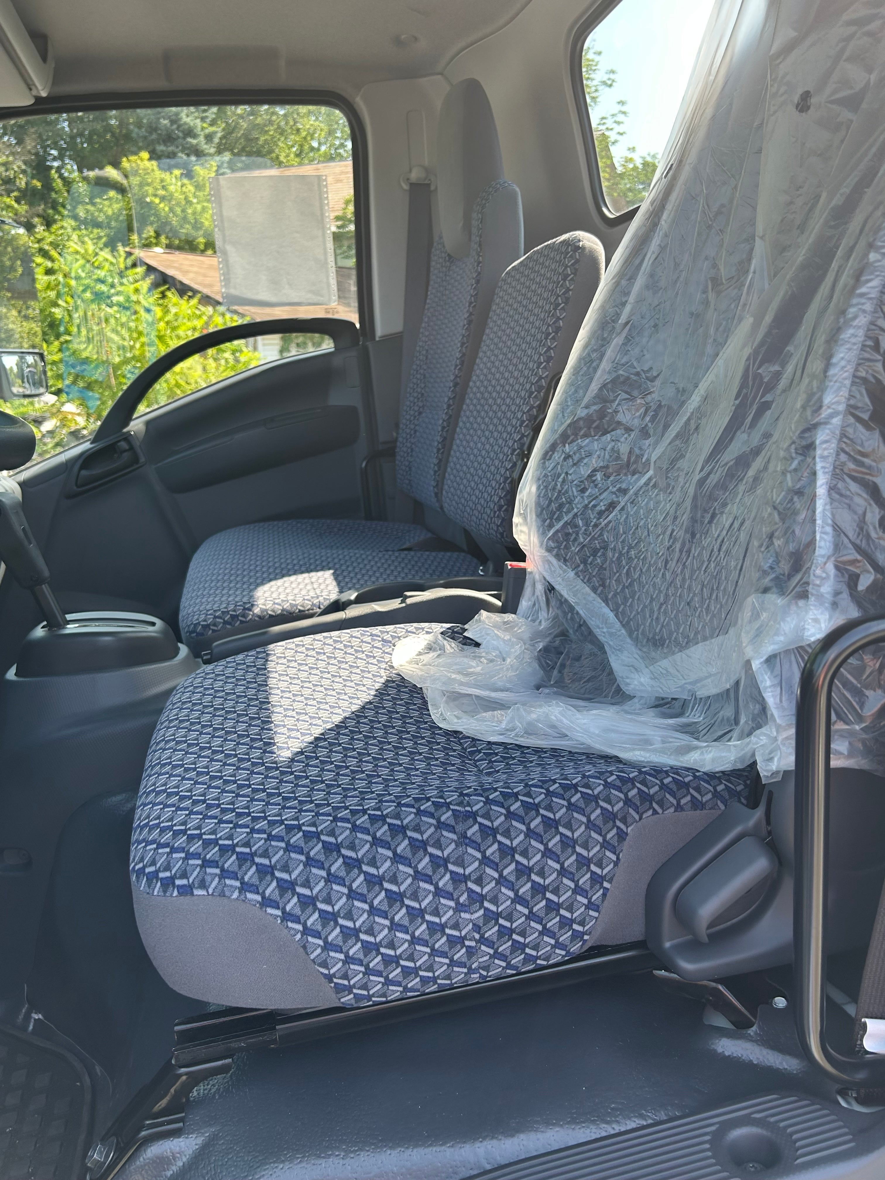 2025 Chevrolet Low Cab Forward 4500 Base