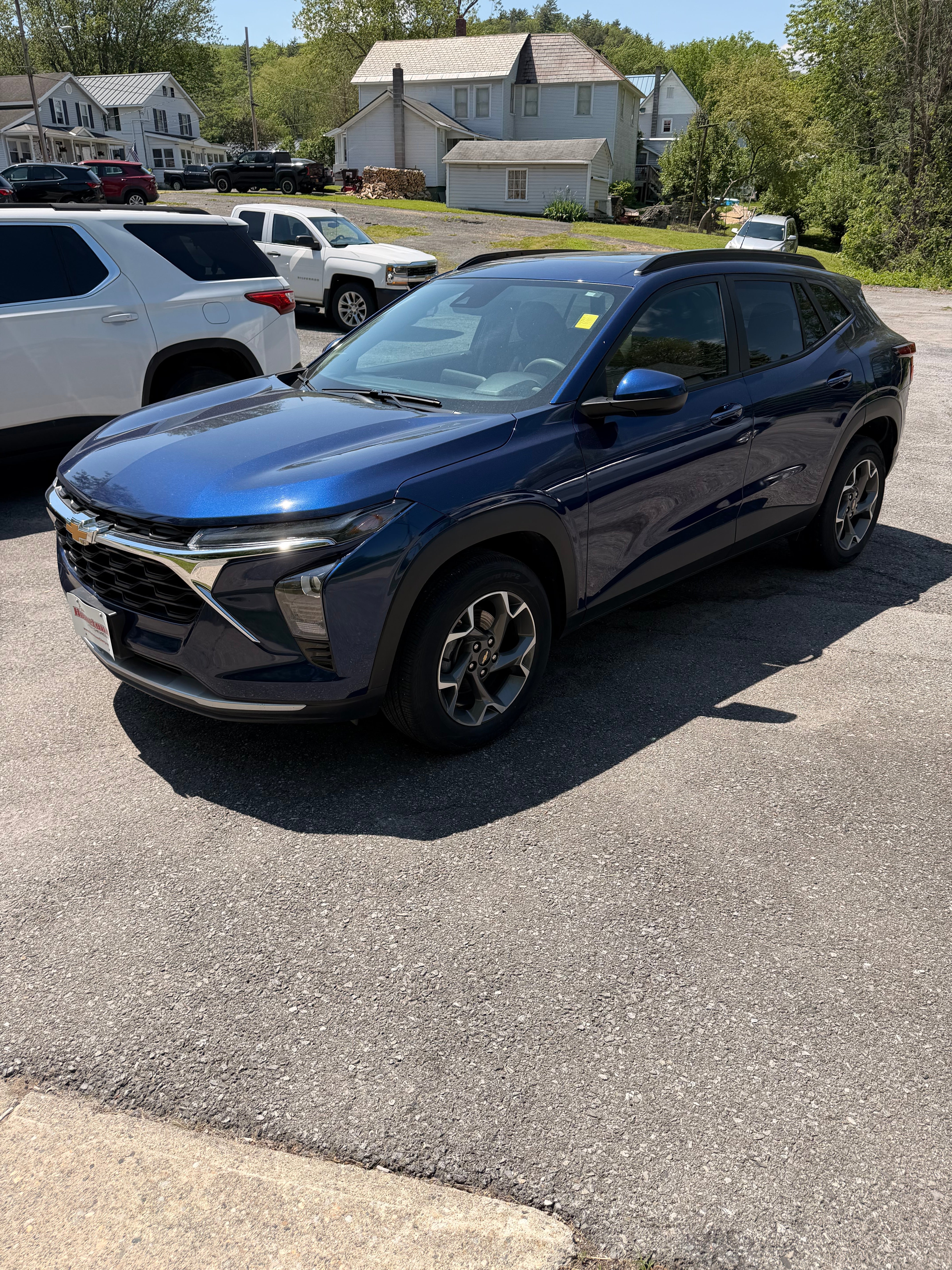 2024 Chevrolet Trax LT's photo